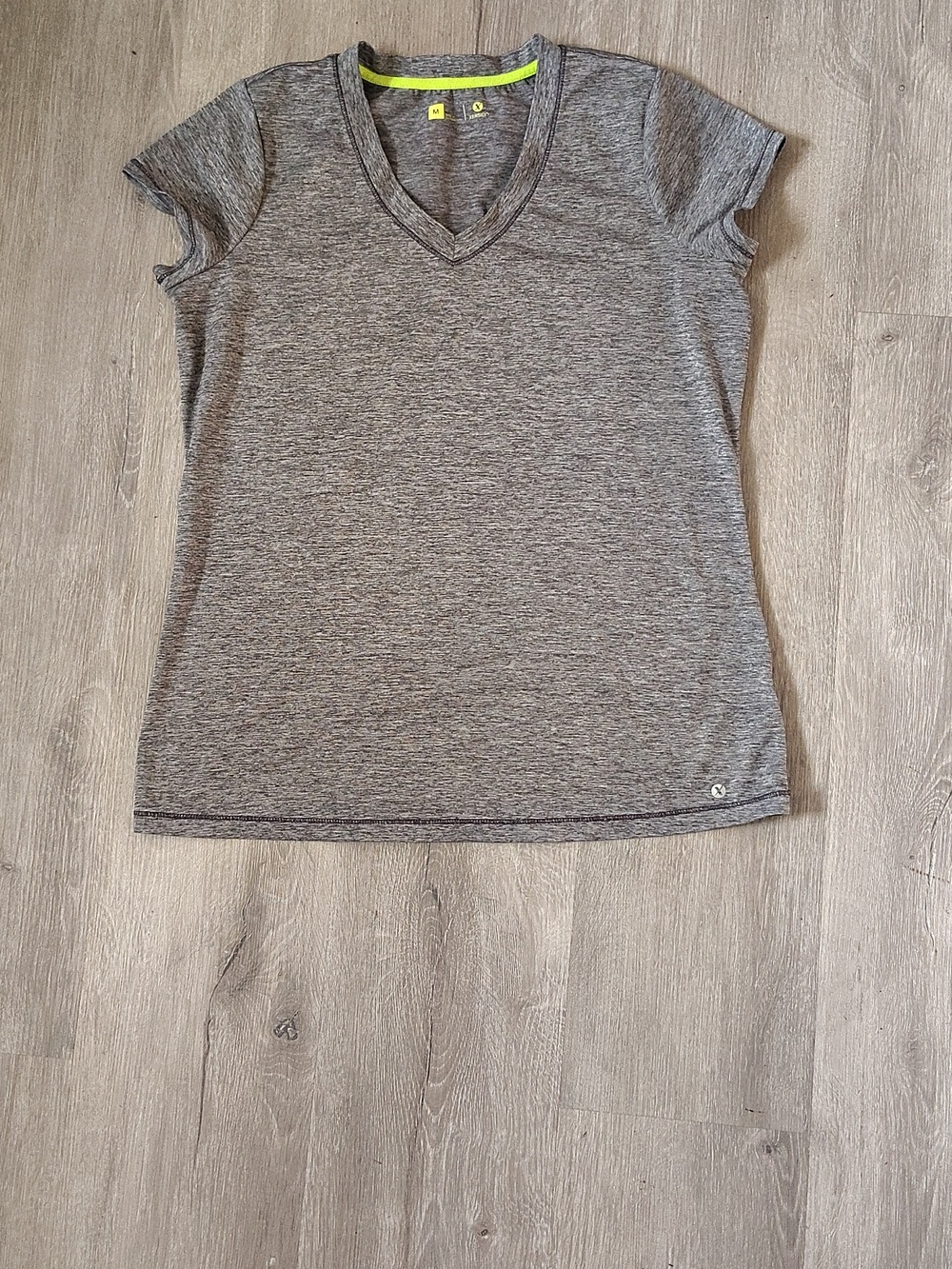 Xersion Medium Running shirt